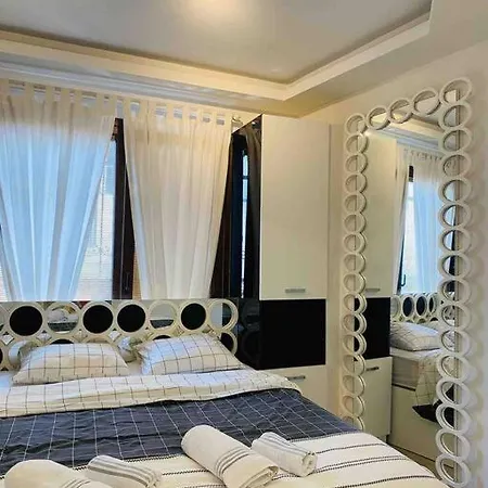 Cozy Flat 5 Minutes To Taksim Square At Center Διαμέρισμα *